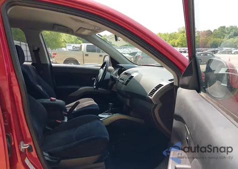 2010 Mitsubishi Outlander Es z USA, uszkodzony, nr VIN JA4AT2AW8AZ013032